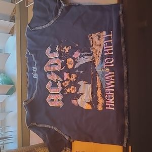 AC DC crop highway to hell shirt XL
